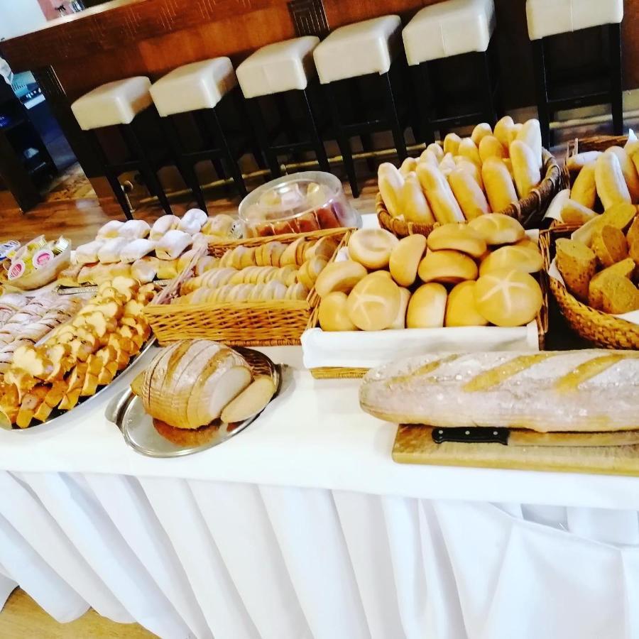 Hotel & Penzion Grand Matej Banská Štiavnica Eksteriør bilde