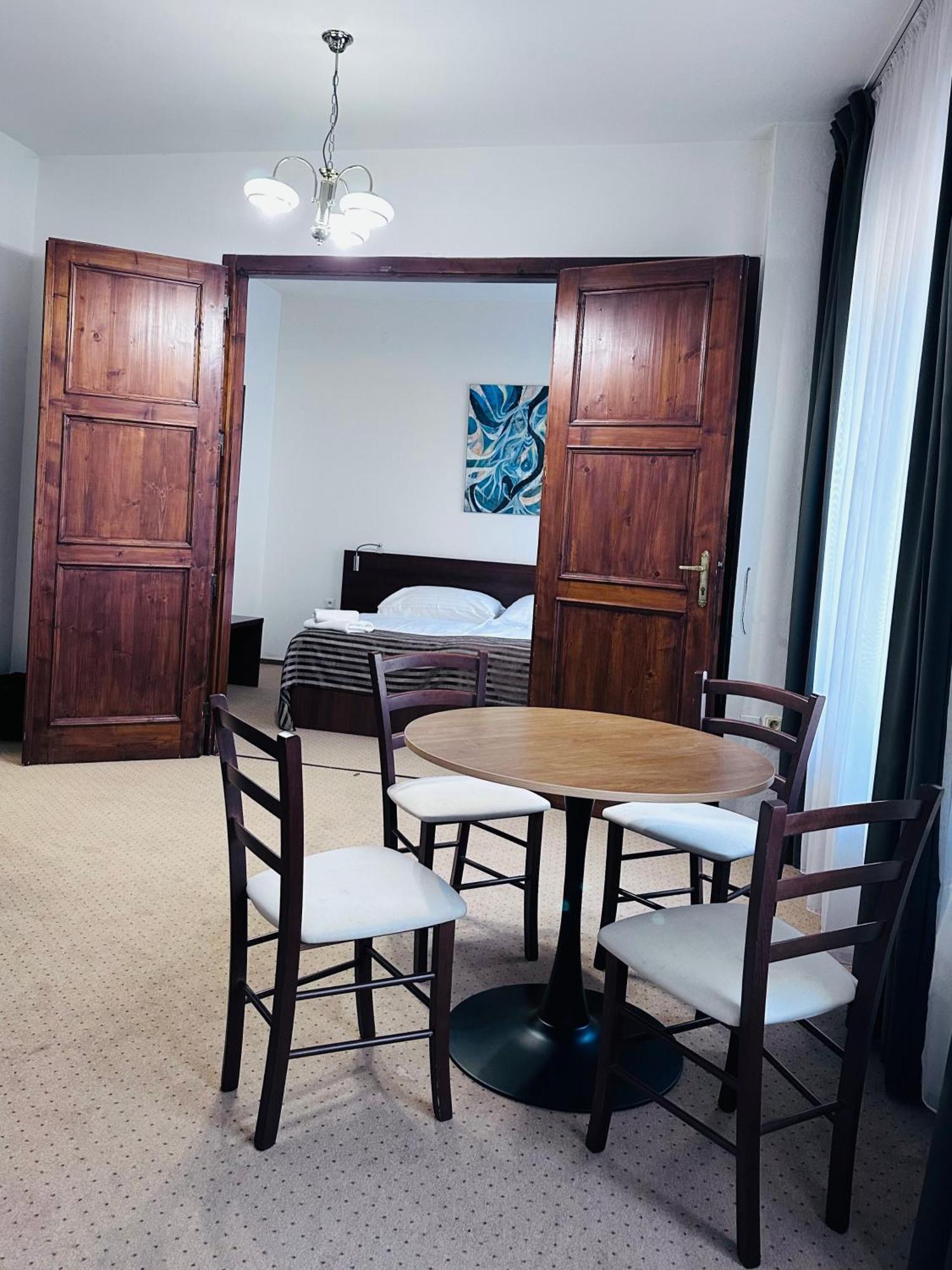 Hotel & Penzion Grand Matej Banská Štiavnica Eksteriør bilde