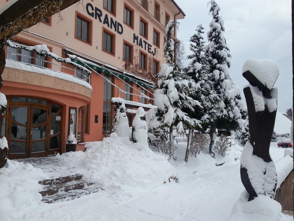Hotel & Penzion Grand Matej Banská Štiavnica Eksteriør bilde