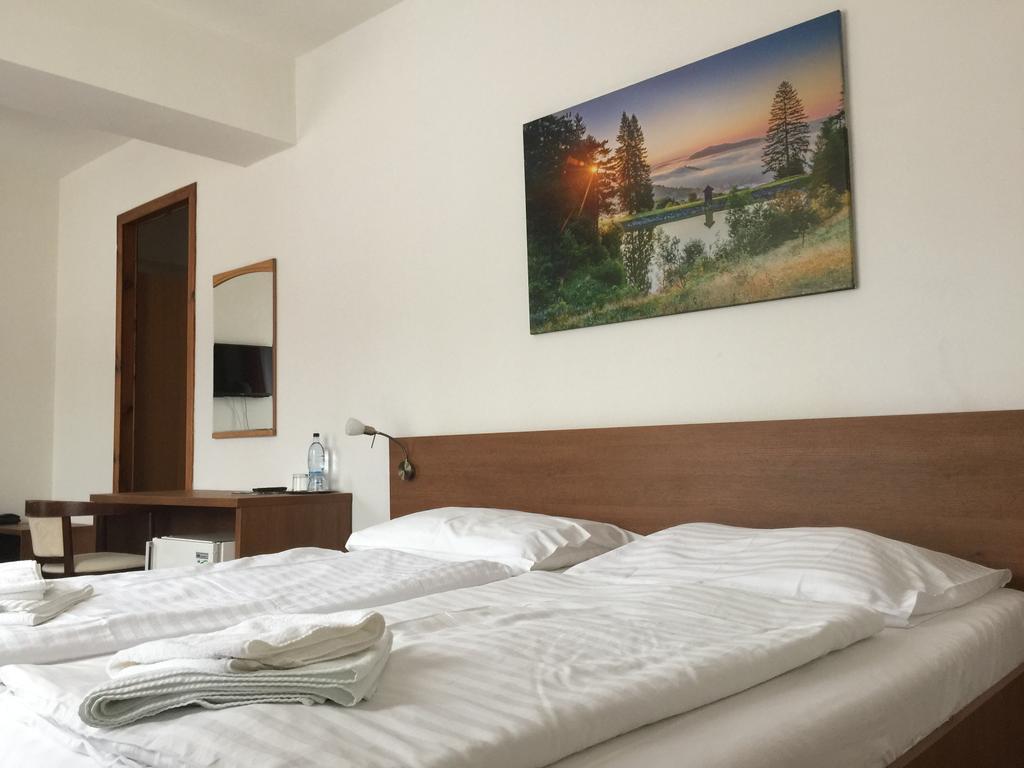 Hotel & Penzion Grand Matej Banská Štiavnica Eksteriør bilde