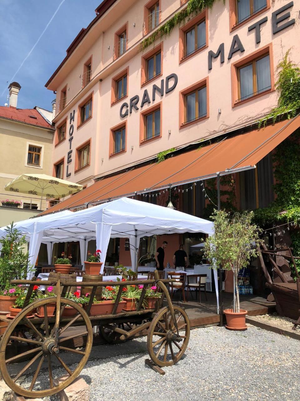Hotel & Penzion Grand Matej Banská Štiavnica Eksteriør bilde