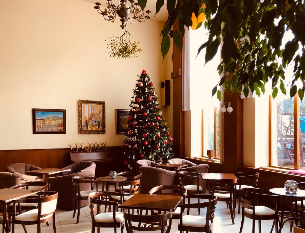 Hotel & Penzion Grand Matej Banská Štiavnica Eksteriør bilde